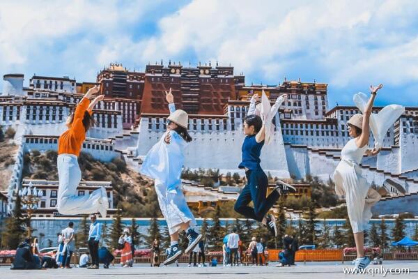 现在可以去拉萨旅游吗？