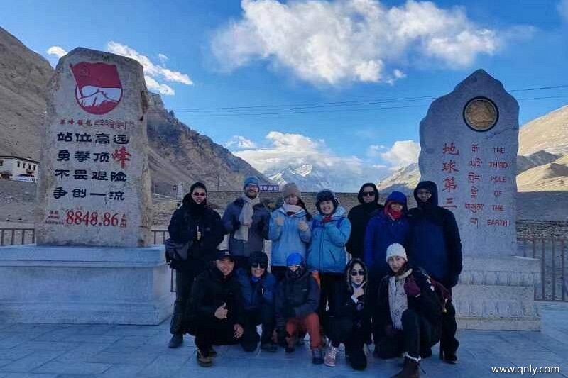 外国人珠峰旅游